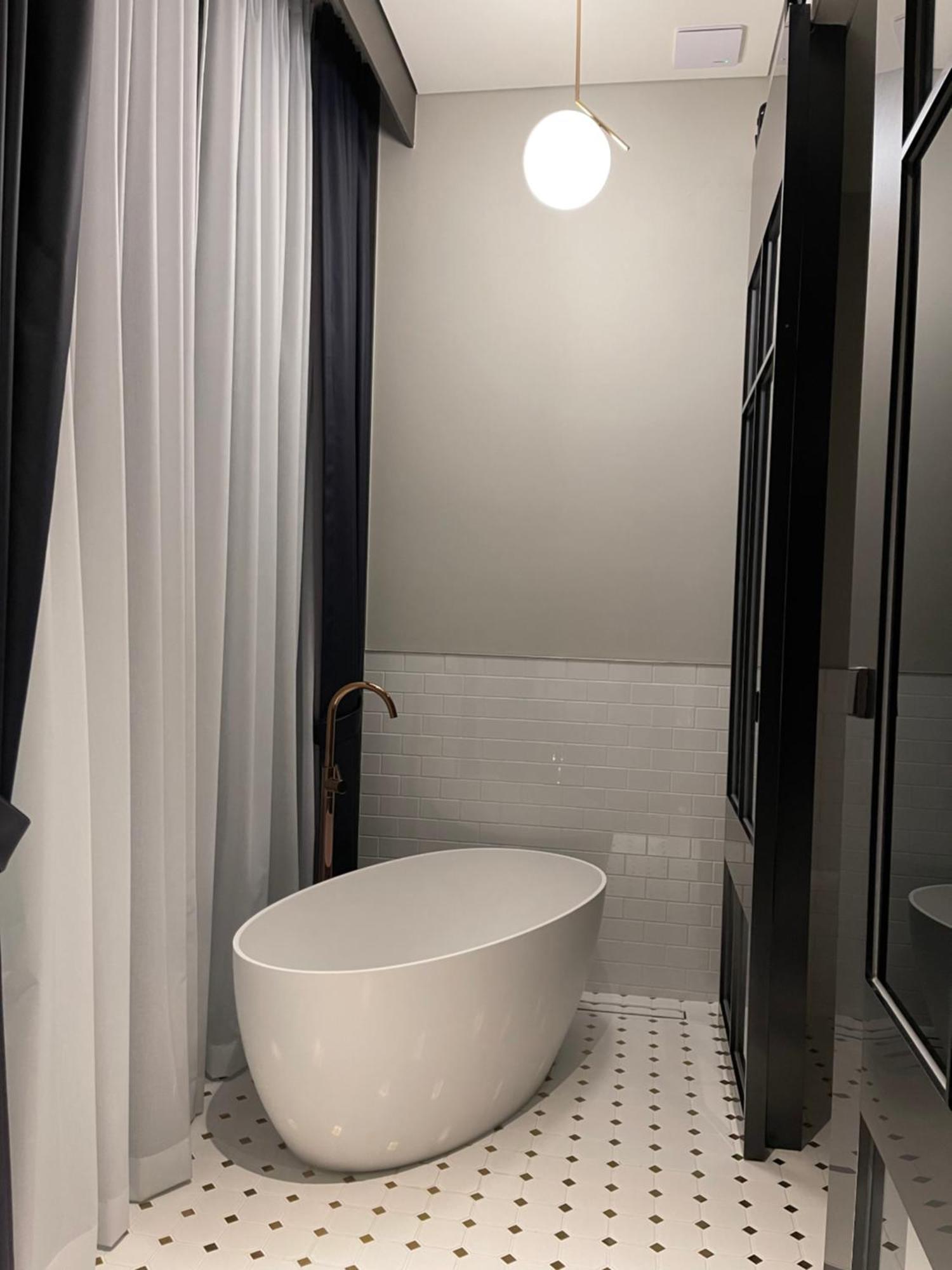 Suite Room- More than 7 nights, 2 times of room cleaning service per week